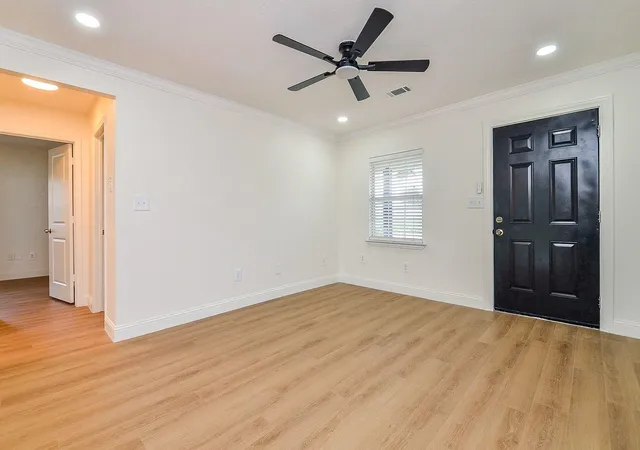 Photo 2 of Single family home for sale at 5710 Cherry St, Houston, TX 77026 | MLS# 63241195 | Listing updated on 2026-09-12
