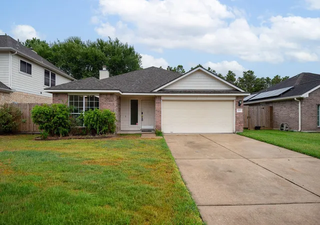 Photo 1 of Single family home for sale at 5226 Chasewood Dr, Bacliff, TX 77518 | MLS# 16298471 | Listing updated on 2026-09-09