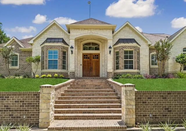 Photo 3 of Single family home for sale at 515 Otto St, East Bernard, TX 77435 | MLS# 30730902 | Listing updated on 2026-09-24