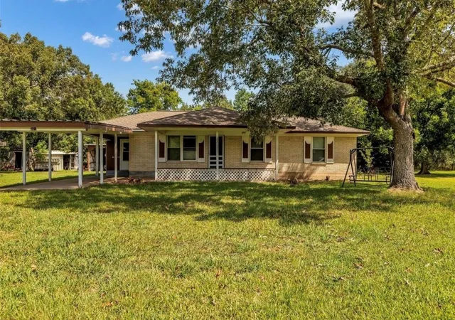 Photo 1 of Single family home for sale at 302 Channelview Dr, Anahuac, TX 77514 | MLS# 43786591 | Listing updated on 2026-10-06
