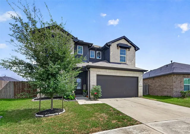 Photo 3 of Single family home for sale at 14210 Alpine Fir Dr, Crosby, TX 77532 | MLS# 37417320 | Listing updated on 2026-10-08
