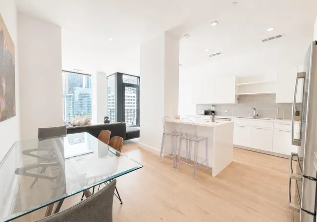 Photo 3 of Condo for sale at 1211 Caroline St #1608, Houston, TX 77002 | MLS# 98674439 | Listing updated on 2026-09-14