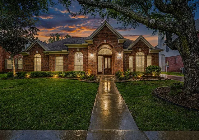 Photo 1 of Sale Pending at 1643 Park Harbor Ests Dr, Houston, TX 77084 | MLS# 16205489 | Listing updated on 2026-09-17