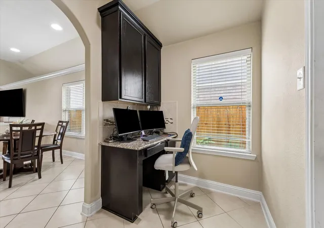 Photo 3 of Single family home for sale at 1521 Bluestone Edge Ln, Houston, TX 77089 | MLS# 54246852 | Listing updated on 2026-09-09