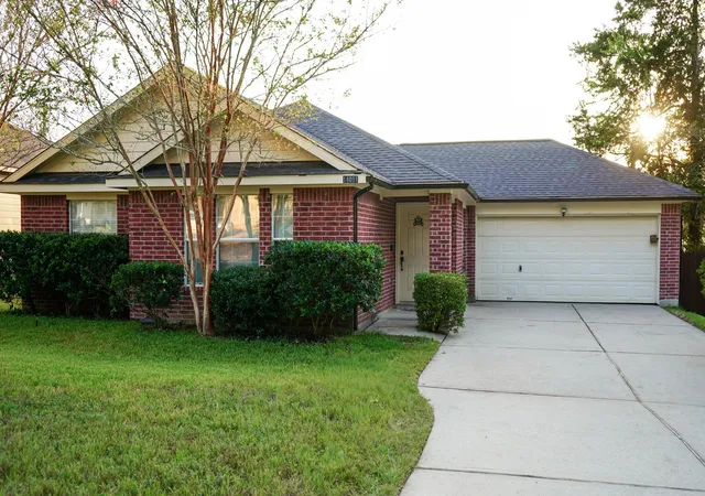 Photo 2 of Single family home for sale at 14091 Running Bear Dr, Willis, TX 77378 | MLS# 86185597 | Listing updated on 2026-09-08