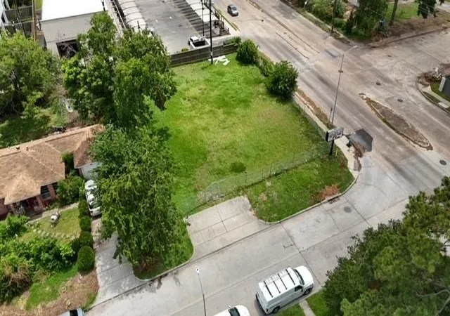 Photo 2 of Land for sale at 7825 Janak Dr, Houston, TX 77055 | MLS# 73533629 | Listing updated on 2026-09-10