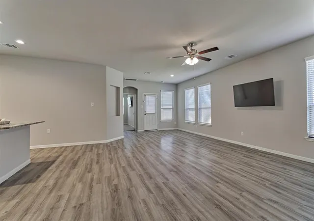 Photo 4 of Single family home for sale at 27087 Grey Fox Run, Magnolia, TX 77354 | MLS# 13551114 | Listing updated on 2026-10-08