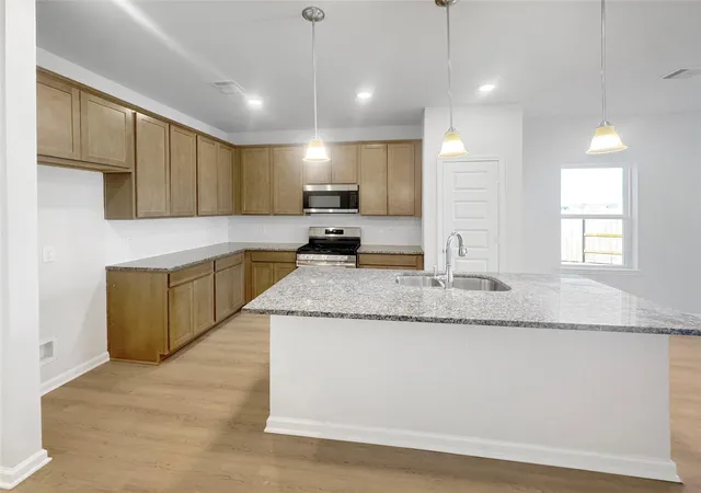 Photo 3 of Single family home for sale at 1941 E Riverside Cir, Dayton, TX 77535 | MLS# 93001690 | Listing updated on 2026-09-23