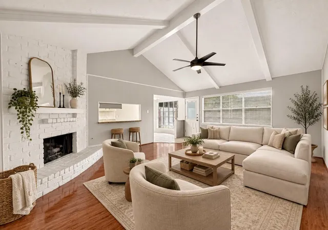 Photo 1 of Sale Pending at 13511 Brook Holw Dr, Sugar Land, TX 77498 | MLS# 35769822 | Listing updated on 2026-09-25