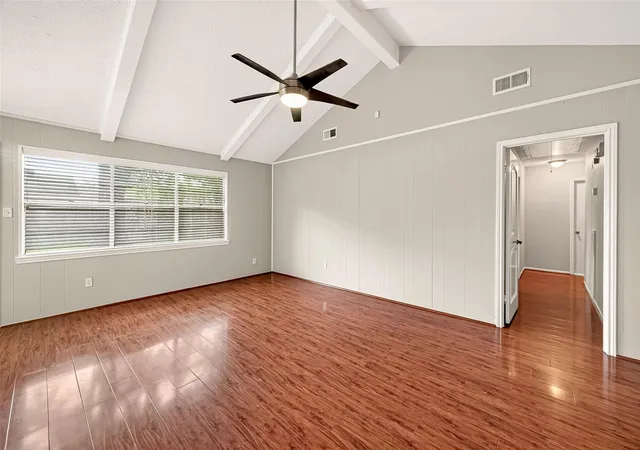 Photo 4 of Sale Pending at 13511 Brook Holw Dr, Sugar Land, TX 77498 | MLS# 35769822 | Listing updated on 2026-09-25
