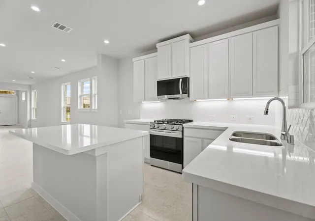 Photo 3 of Single family home for sale at 13122 Leisure Cvs Dr, La Marque, TX 77568 | MLS# 10950396 | Listing updated on 2026-09-20