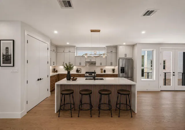 Photo 1 of Single family home for sale at 1424 W 23rd Street #B, Houston, TX 77008 | MLS# 90453357 | Listing updated on 2026-09-13
