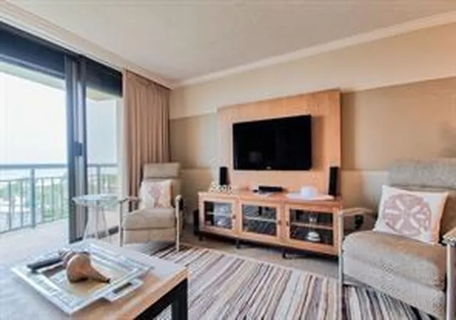 Photo 4 of Condo for sale at 5220 Seawall Blvd #633, Galveston, TX 77551 | MLS# 86829461 | Listing updated on 2026-09-11