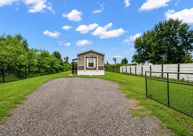 Photo 4 of Single family home for sale at 2056 Road 5210, Cleveland, TX 77327 | MLS# 74049931 | Listing updated on 2026-10-06