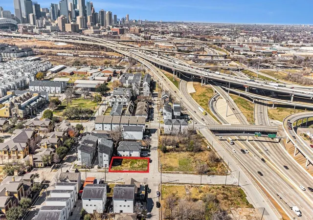 Photo 2 of Land for sale at 615 Sydnor St, Houston, TX 77020 | MLS# 73567486 | Listing updated on 2026-09-10