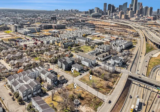 Photo 4 of Land for sale at 615 Sydnor St, Houston, TX 77020 | MLS# 73567486 | Listing updated on 2026-09-10
