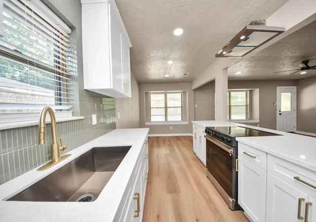 Photo 3 of Single family home for sale at 3314 Ashton Ln, La Porte, TX 77571 | MLS# 13755085 | Listing updated on 2026-10-09