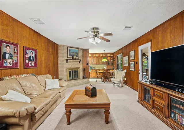 Photo 2 of Single family home for sale at 1118 S Amy Dr, Deer Park, TX 77536 | MLS# 14594151 | Listing updated on 2026-09-11