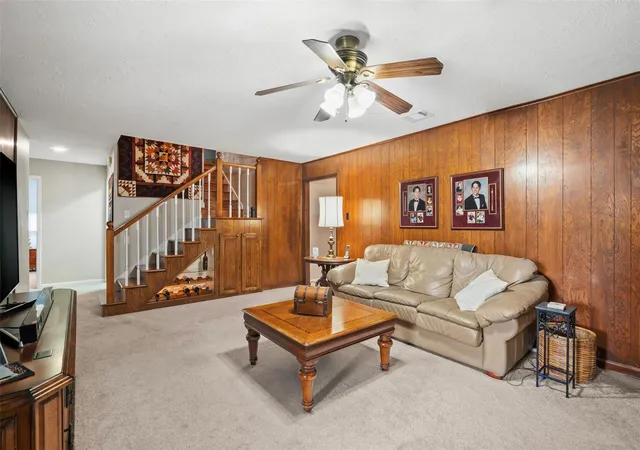 Photo 3 of Single family home for sale at 1118 S Amy Dr, Deer Park, TX 77536 | MLS# 14594151 | Listing updated on 2026-09-11