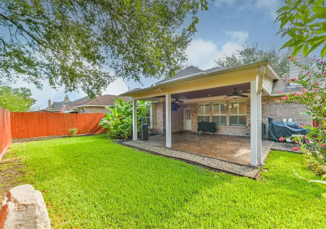 Photo 30 of Single family home for sale at 1122 Sussex Trl, Pearland, TX 77584 | MLS# 71819075 | Listing updated on 2026-10-04