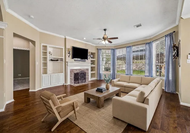 Photo 2 of Single family home for sale at 5310 Summerland Ridge Ct, Houston, TX 77041 | MLS# 23474215 | Listing updated on 2026-09-05