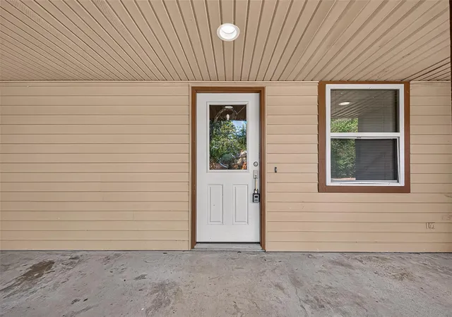 Photo 4 of Sale Pending at 9898 Arbor Oak, Willis, TX 77318 | MLS# 48601033 | Listing updated on 2026-09-21