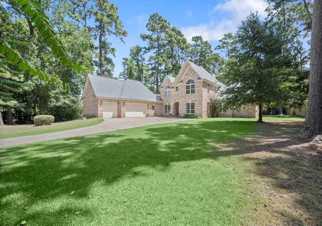 Photo 2 of Single family home for sale at 24310 Lenze Rd, Spring, TX 77389 | MLS# 82526720 | Listing updated on 2026-09-06