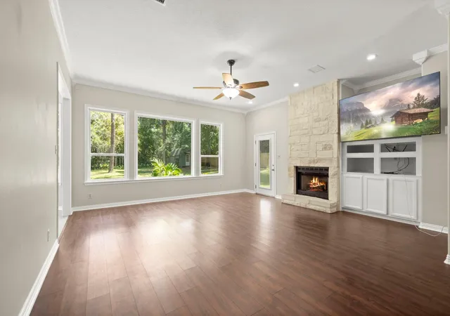 Photo 4 of Single family home for sale at 24310 Lenze Rd, Spring, TX 77389 | MLS# 82526720 | Listing updated on 2026-09-06
