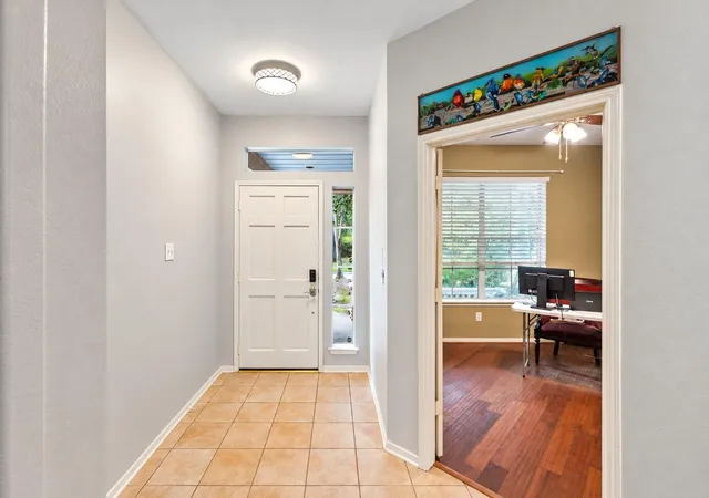 Photo 2 of Single family home for sale at 19 Lyreleaf Pl, Spring, TX 77382 | MLS# 90299242 | Listing updated on 2026-09-12