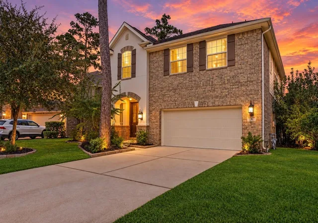 Photo 1 of Single family home for sale at 10 Camplight Ct, Spring, TX 77389 | MLS# 83155384 | Listing updated on 2026-10-08