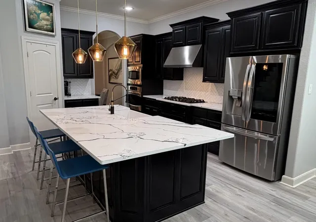 Photo 3 of Single family home for sale at 10 Camplight Ct, Spring, TX 77389 | MLS# 83155384 | Listing updated on 2026-10-08