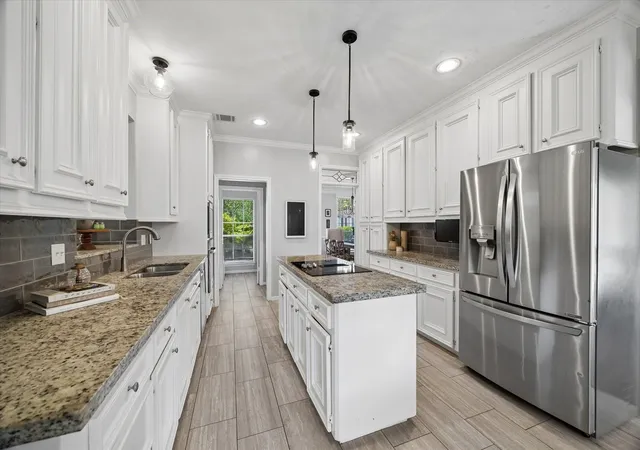Photo 3 of Single family home for sale at 4006 Aspen Mountain Trl, Kingwood, TX 77345 | MLS# 33371584 | Listing updated on 2026-09-12