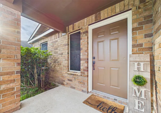 Photo 3 of Single family home for sale at 9022 Barracuda Dr, Texas City, TX 77591 | MLS# 75974607 | Listing updated on 2026-09-13