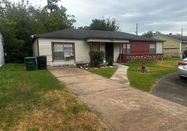 Photo 3 of Single family home for sale at 6515 Hartwick Rd, Houston, TX 77016 | MLS# 46181520 | Listing updated on 2026-09-03