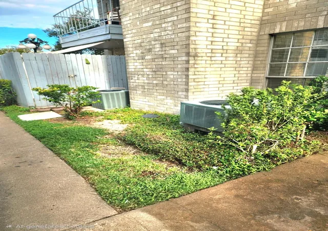 Photo 1 of Condo for sale at 7400 Bellerive Dr #601, Houston, TX 77036 | MLS# 51699030 | Listing updated on 2026-09-24
