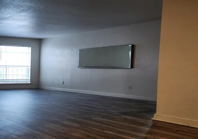 Photo 4 of Condo for sale at 7400 Bellerive Dr #601, Houston, TX 77036 | MLS# 51699030 | Listing updated on 2026-09-24