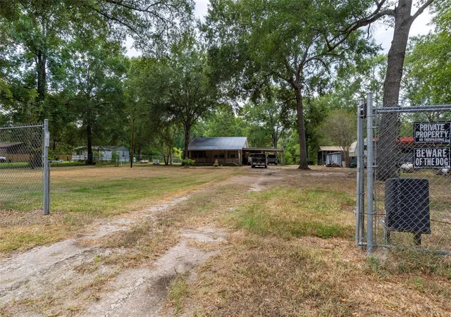 Photo 1 of Single family home for sale at 846 Bentwood Bnd, Livingston, TX 77351 | MLS# 60981337 | Listing updated on 2026-09-04
