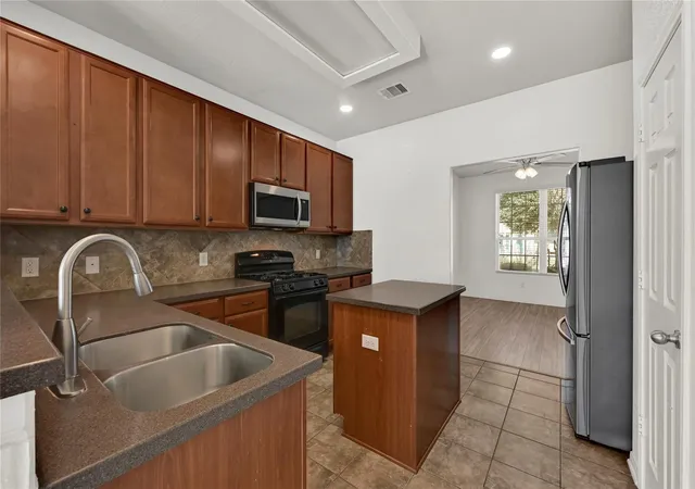 Photo 4 of Single family home for sale at 19739 Atherton Bnd Ln, Cypress, TX 77429 | MLS# 23875743 | Listing updated on 2026-09-19