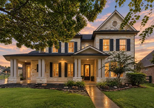 Single family home for sale at 5403 Mesquite Ridge St, Fulshear, TX 77441 | MLS# 58652414 | Listing updated on 2026-09-23