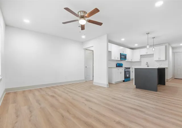 Photo 4 of Single family home for sale at 1308 Pecan Dr, Pasadena, TX 77502 | MLS# 38719789 | Listing updated on 2026-09-23