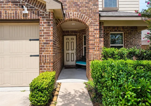 Photo 2 of Single family home for sale at 12630 Pirate Bnd Dr, La Marque, TX 77568 | MLS# 76506536 | Listing updated on 2026-09-18