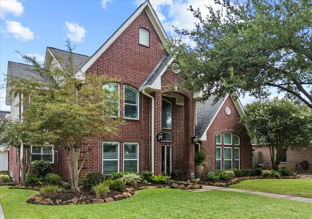 Photo 1 of Single family home for sale at 308 Oak Hvn St, Baytown, TX 77520 | MLS# 21533269 | Listing updated on 2026-10-10