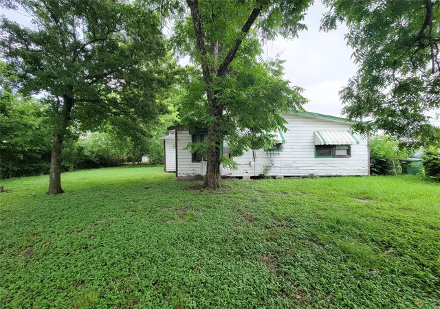 Photo 3 of Single family home for sale at 4403 New Orleans, Houston, TX 77020 | MLS# 30140793 | Listing updated on 2026-09-13