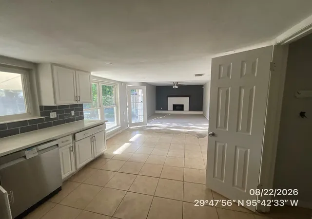 Photo 3 of Single family home for sale at 2215 Blindlake Dr, Houston, TX 77084 | MLS# 97231196 | Listing updated on 2026-09-06