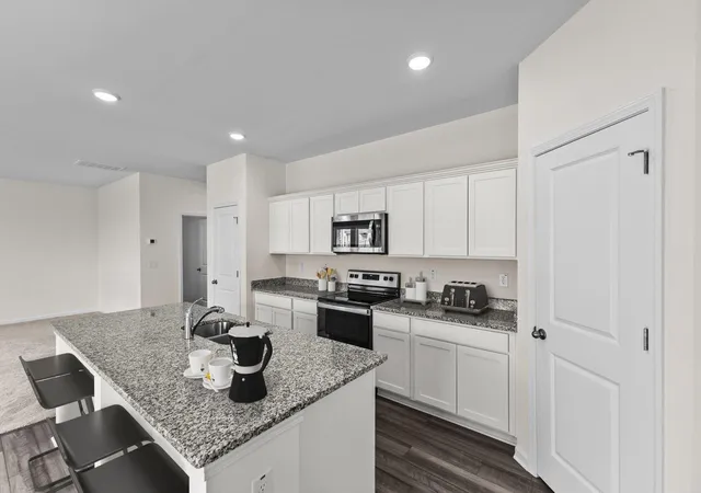 Photo 3 of Single family home for sale at 3202 Diamond View Ln, Angleton, TX 77515 | MLS# 35213380 | Listing updated on 2026-09-27