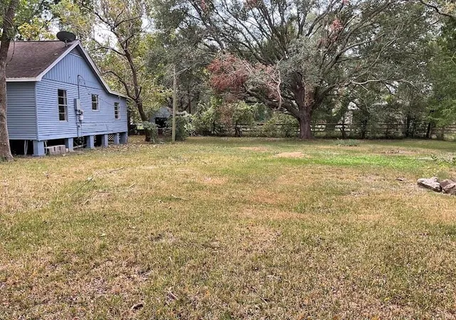 Photo 19 of Single family home for sale at 1414 Ave K, Danbury, TX 77534 | MLS# 6363274 | Listing updated on 2026-09-15
