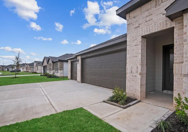 Photo 3 of Single family home for sale at 14210 Golden Wheat Ln, Needville, TX 77461 | MLS# 74429011 | Listing updated on 2026-09-19