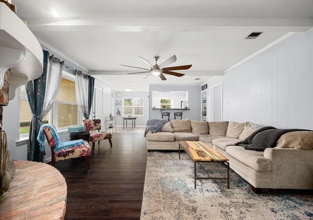 Photo 3 of Single family home for sale at 2507 Kevin Ln, Houston, TX 77043 | MLS# 24362355 | Listing updated on 2026-09-13