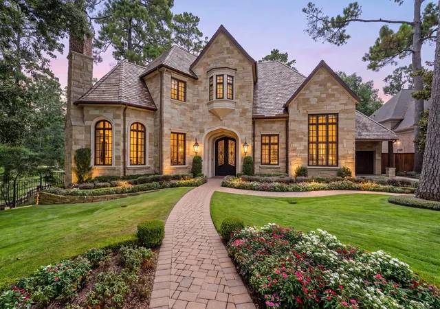 Photo 1 of Mansion for sale at 50 Patti Lynn Ln, Houston, TX 77024 | MLS# 59531430 | Listing updated on 2026-09-15