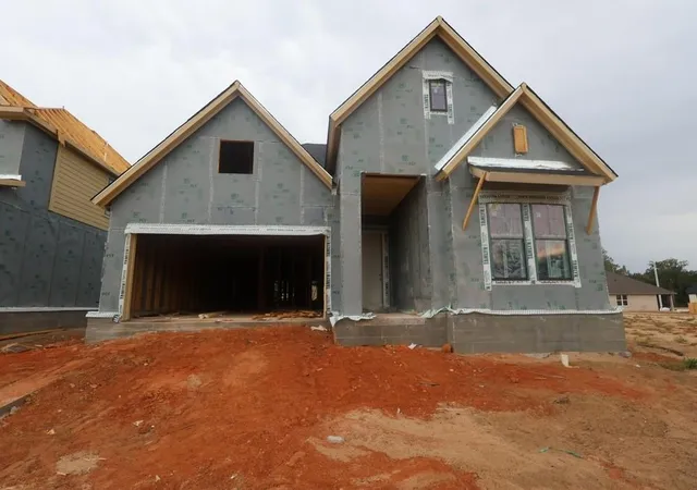 Photo 3 of Single family home for sale at 9724 Howard Oaks Dr, Conroe, TX 77301 | MLS# 69917542 | Listing updated on 2026-09-07